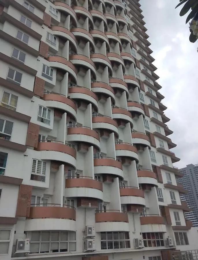 Apartment Amazing Views Across Shangrila Mall And Near Megamall Greenfield District Manila