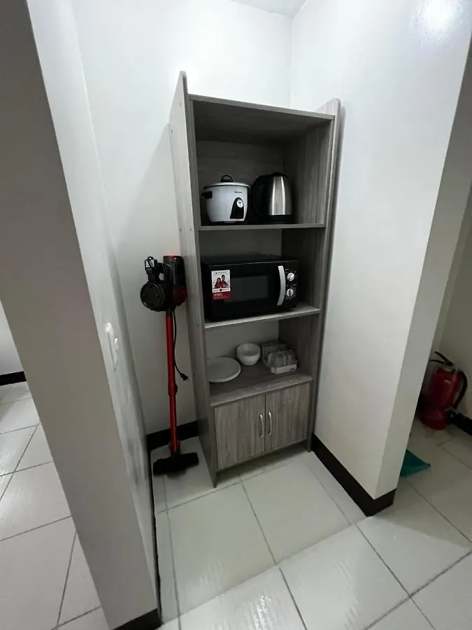 Apartment Amazing Views Across Shangrila Mall And Near Megamall Greenfield District Manila